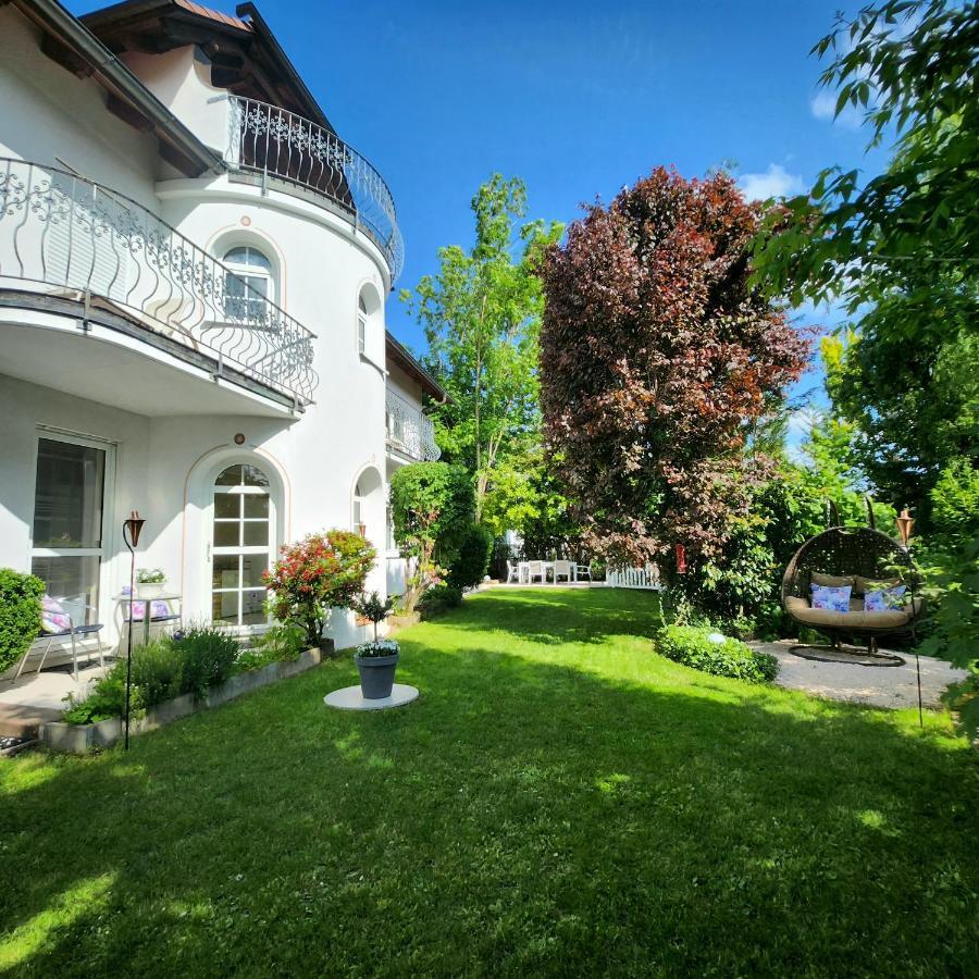 Gardenview Apartments & Suites Bei Bad Kissingen Nüdlingen エクステリア 写真